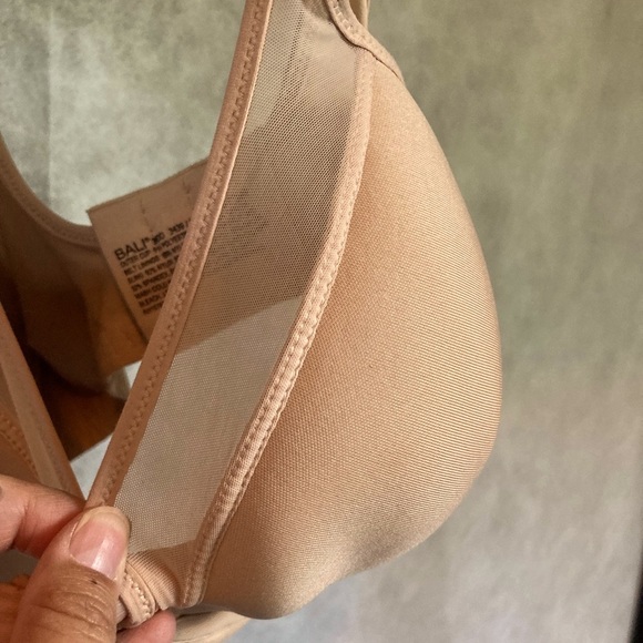 BALI One Smooth U Ultra Light Shaping Underwire Bra Nude Beige 34DD - Picture 10 of 16